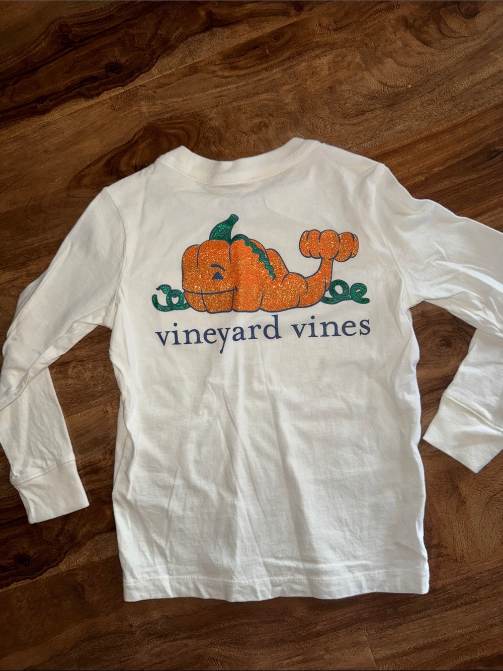 Vineyard Vines White Long-Sleeve Tee with Pumpkin Pocket 3T